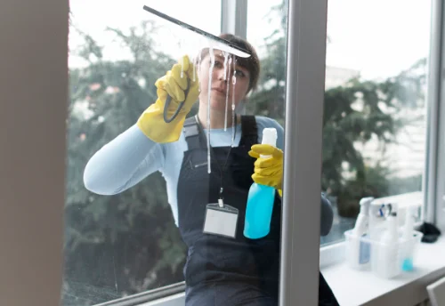 Nettoyage de vitres intérieures et extérieures à Merfy